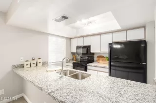 Photo #2: 6466993 Listing