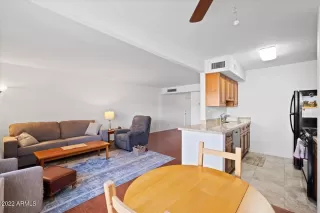 Photo #6: 6467032 Listing 