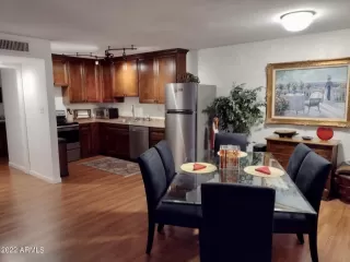 Photo #6: 6467281 Listing