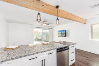 Photo #3: 6467720 Listing 