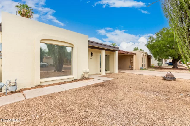 MLS: 6467837 Condo For Sale