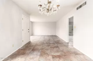 Photo #3: 6467837 Listing