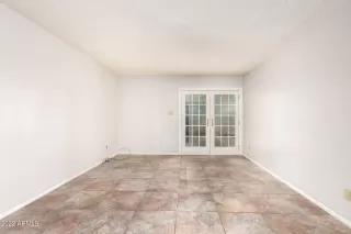 Photo #4: 6467837 Listing