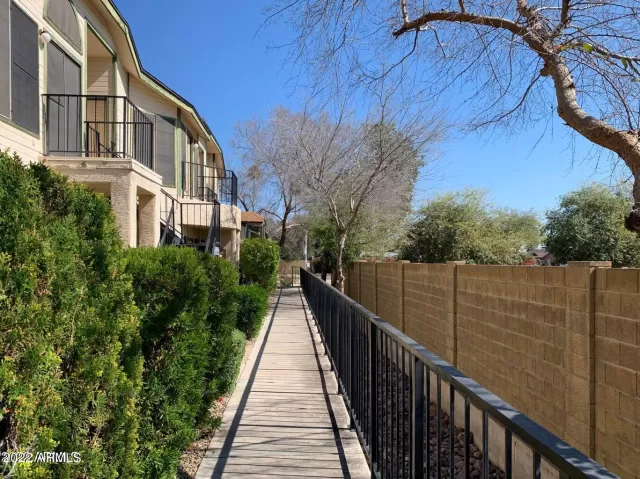 MLS: 6467852 Condo For Sale