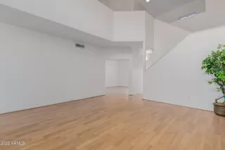 Photo #6: 6467858 Listing