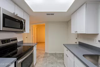 Photo #6: 6468142 Listing