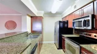 Photo #6: 6468419 Listing 