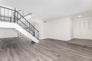 Photo #4: 6468428 Listing 