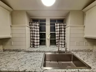 Photo #5: 6468748 Listing