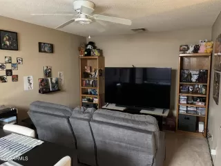 Photo #6: 6468762 Listing