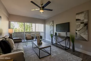 Photo #6: 6469163 Listing 