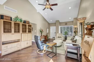 Photo #3: 6469506 Listing