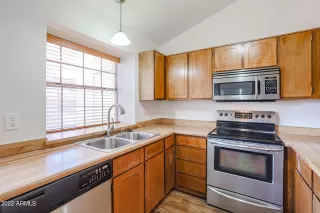 Photo #6: 6469689 Listing 