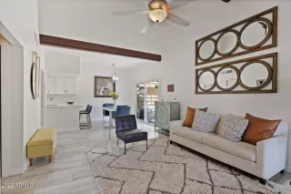 Photo #6: 6469748 Listing