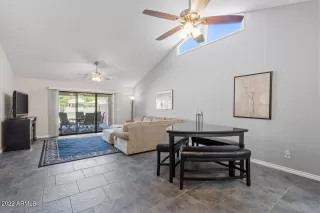 Photo #6: 6470132 Listing