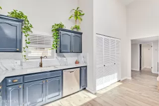 Photo #3: 6470219 Listing