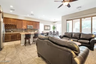 Photo #5: 6470279 Listing 