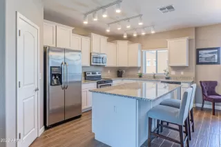 Photo #3: 6470347 Listing