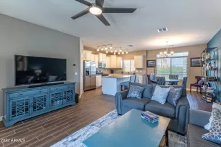 Photo #6: 6470347 Listing