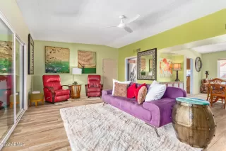 Photo #5: 6470446 Listing