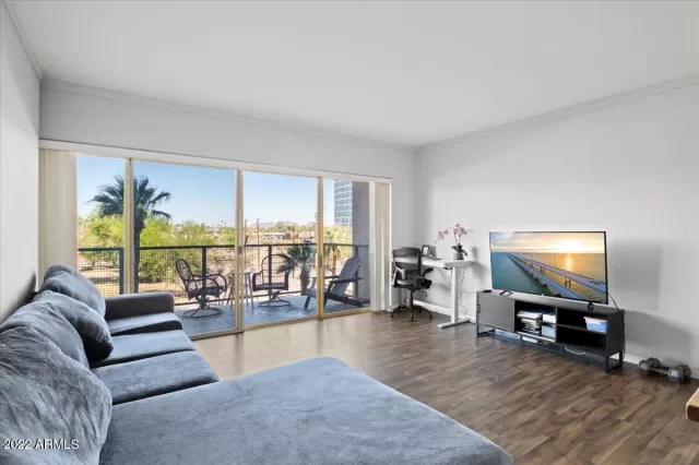 MLS: 6470692 Condo For Sale