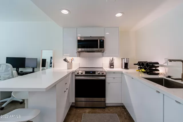 MLS: 6470735 Condo For Sale