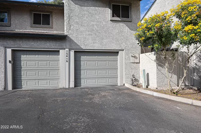 MLS: 6471244 Condo For Sale