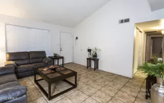 Photo #5: 6471326 Listing 