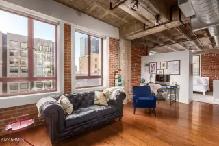 Photo #6: 6471365 Listing