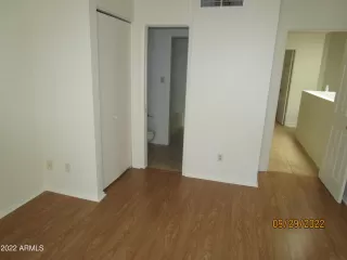 Photo #5: 6471384 Listing 