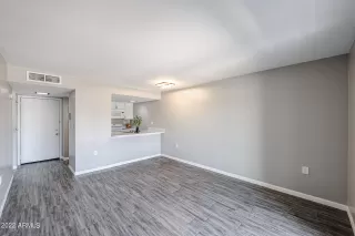 Photo #3: 6471447 Listing 