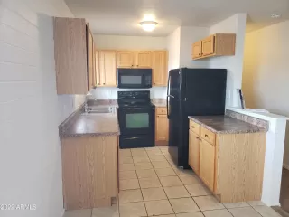 Photo #5: 6471707 Listing