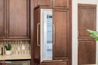 Photo #3: 6471803 Listing 