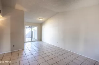 Photo #4: 6471918 Listing