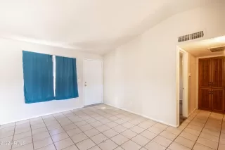 Photo #5: 6471918 Listing