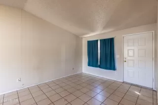 Photo #6: 6471918 Listing