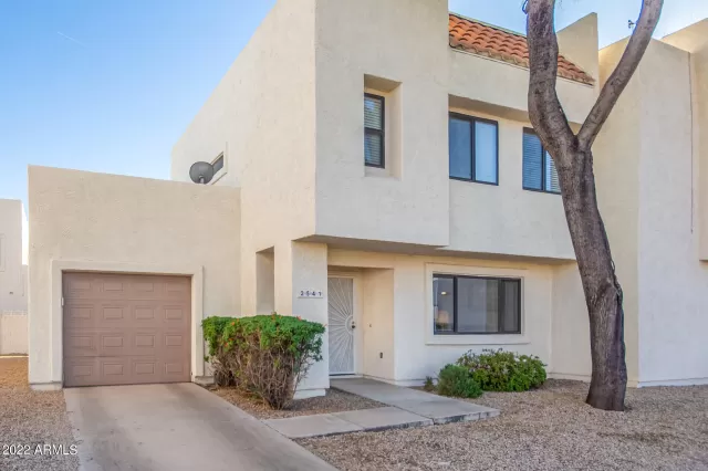 MLS: 6471996 Condo For Sale