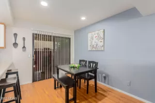 Photo #5: 6471996 Listing