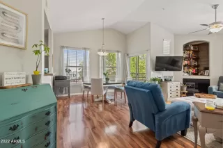 Photo #3: 6472107 Listing