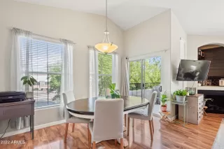 Photo #5: 6472107 Listing