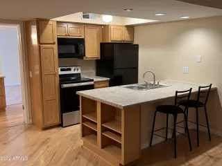 Photo #2: 6472133 Listing