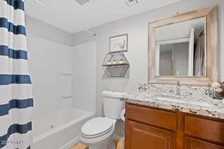 Photo #6: 6472368 Listing