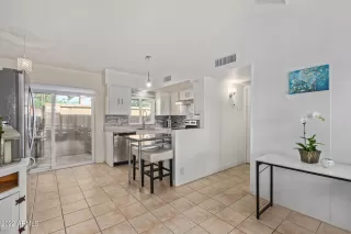 Photo #2: 6472438 Listing