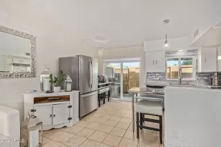 Photo #3: 6472438 Listing