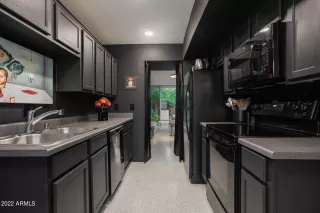 Photo #5: 6472470 Listing