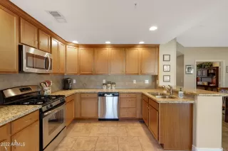 Photo #5: 6472518 Listing