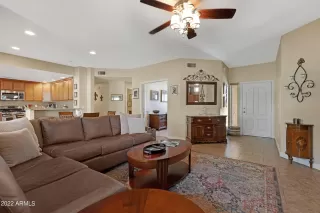 Photo #6: 6472518 Listing