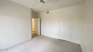 Photo #6: 6473000 Listing