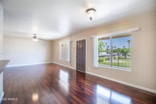 Photo #6: 6473153 Listing