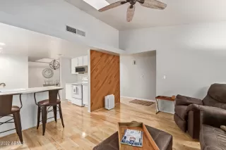 Photo #5: 6473238 Listing